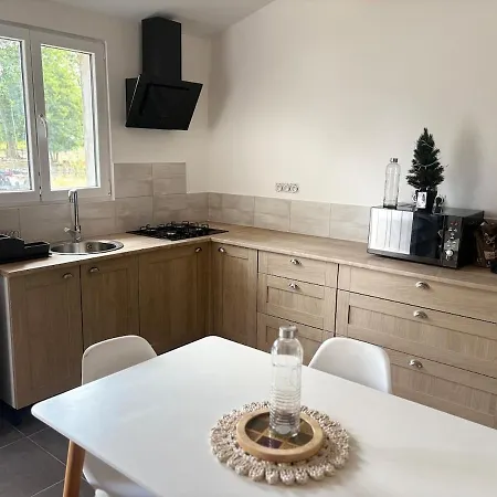 Le Cocon De Roquelande Equestrian Boarding House Holiday home Arzens