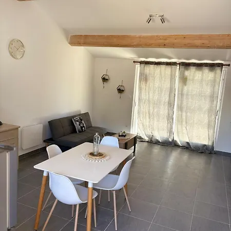 Le Cocon De Roquelande Equestrian Boarding House Arzens